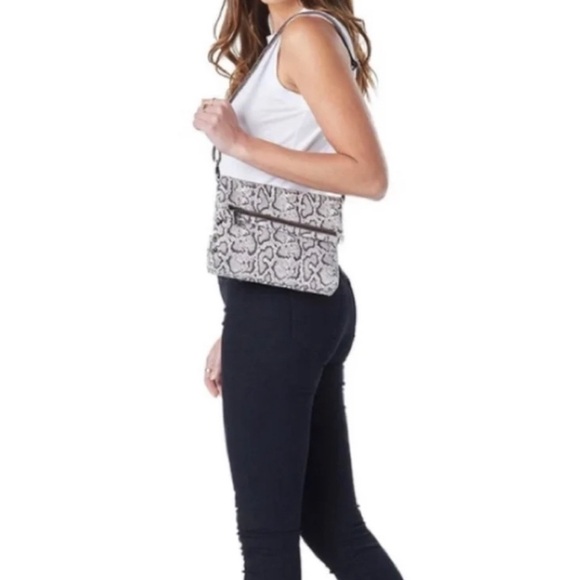 NWT Hammitt VIP purse - Picture 7 of 7